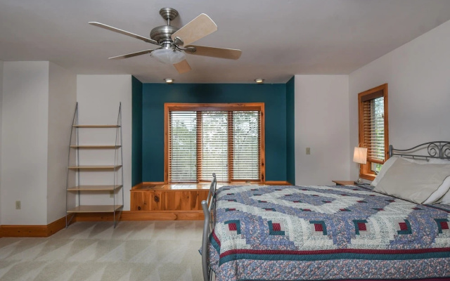 Bluebird Daze 4 Bedroom House