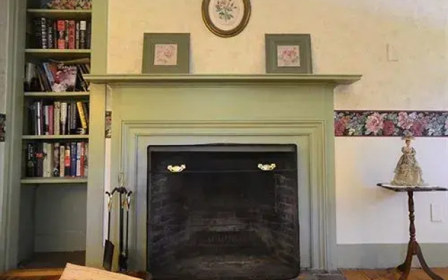 The Nutmeg Inn