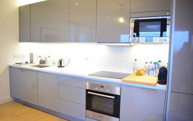 2 Bedroom Apartment Near Elephant And Castle