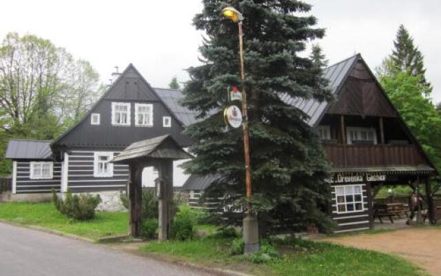 Penzion Restaurace Dřevěnka