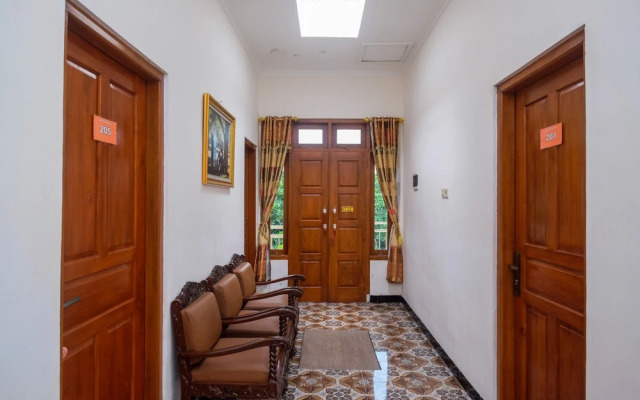 RedDoorz Syariah @ Griya Thamrin Manahan Solo