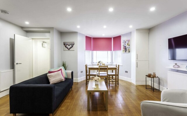 Spacious Clapham Junction Apartment