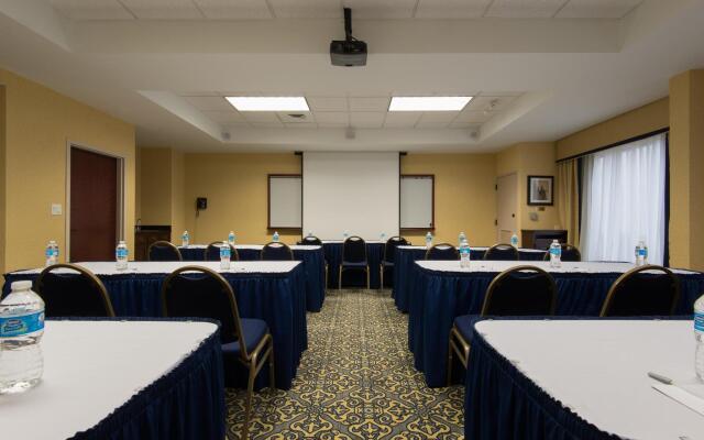 Hampton Inn Mount Airy