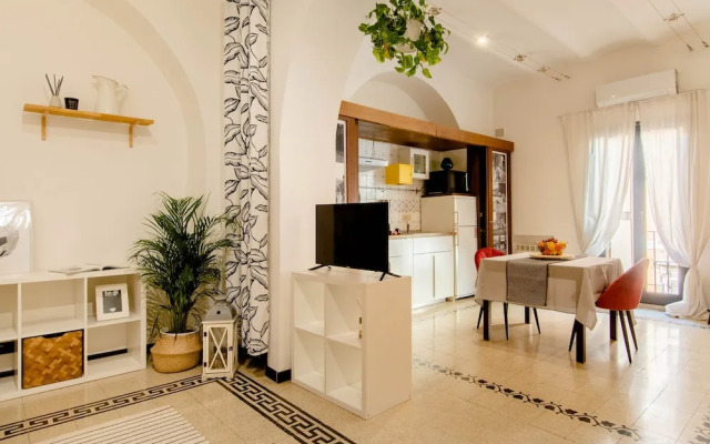 Stunning 1-bed Apartment in Roma Near Colosseum