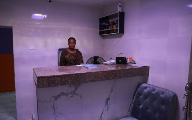 danahotelandsuites