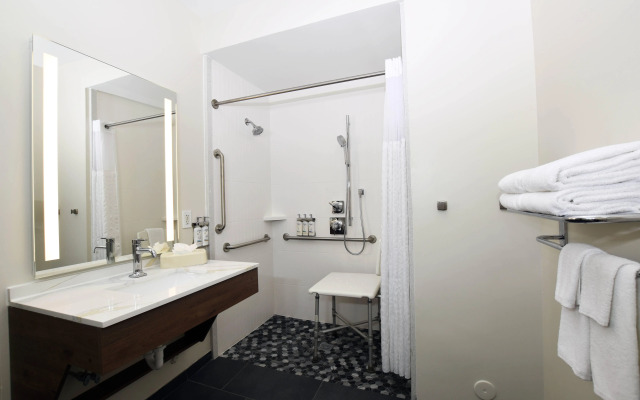 Staybridge Suites Detroit Novi by IHG