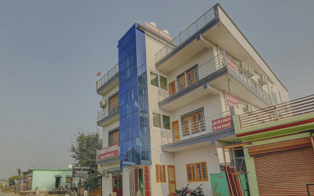 SPOT ON Chandra's Residence