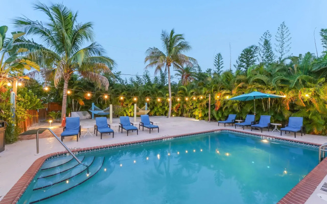 Siesta Key Palms Resort