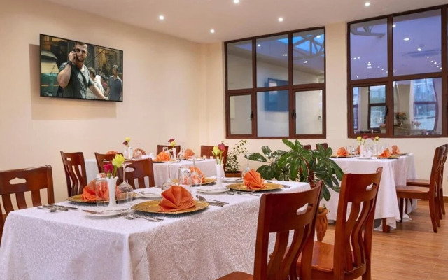 West Lerruat Hotel