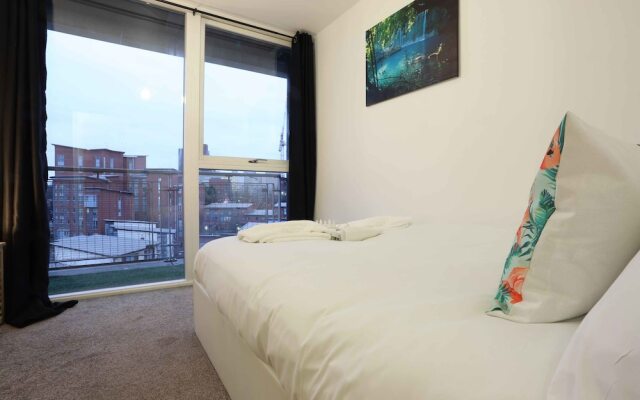 Fiveways City View Apartment