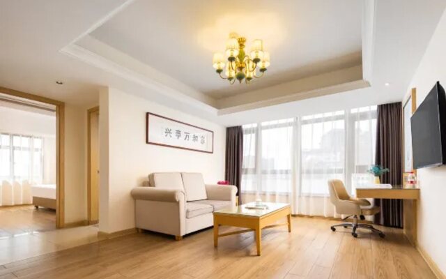 Vienna 3 Best Hotel (Haikou Chengmai Old Town Store)