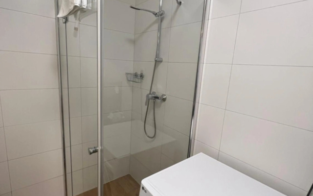 Luxury 5 Star Studio in the City Center with Pool