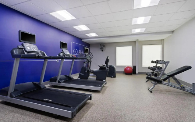 Holiday Inn Express & Suites Cincinnati Riverfront by IHG