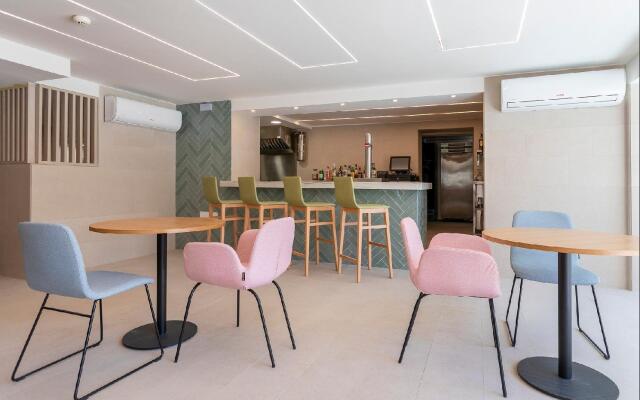 Apartamentos Marina Dor 2 Linea