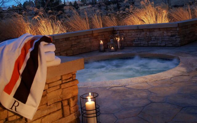 Renaissance Boulder FlatIron Hotel