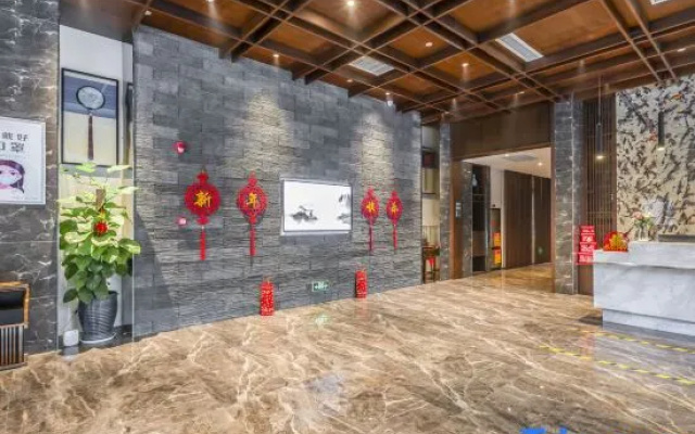 Xipan Select Hotel (Huayuan Road Yingcai Street)