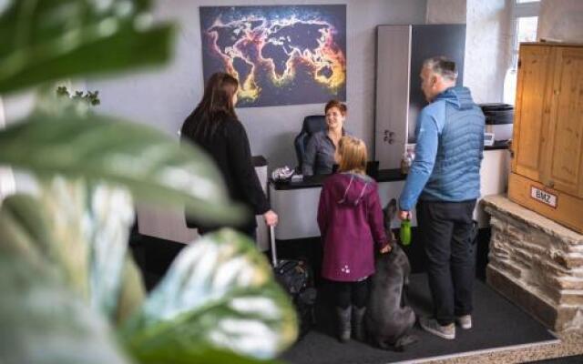 Friedrichshof Restaurant & Pension