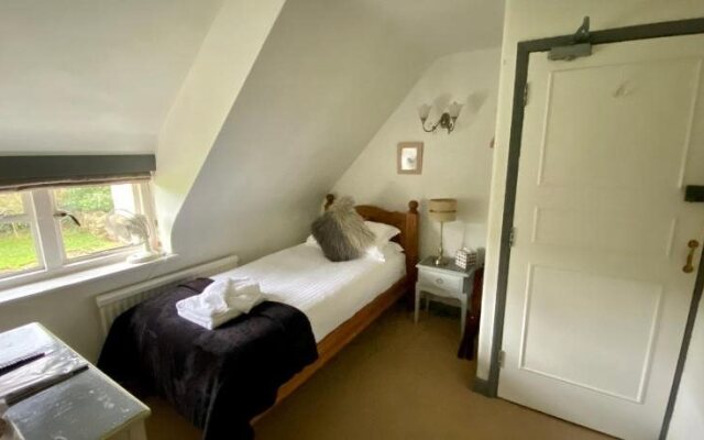 Home Farm Hotel and Restaurant