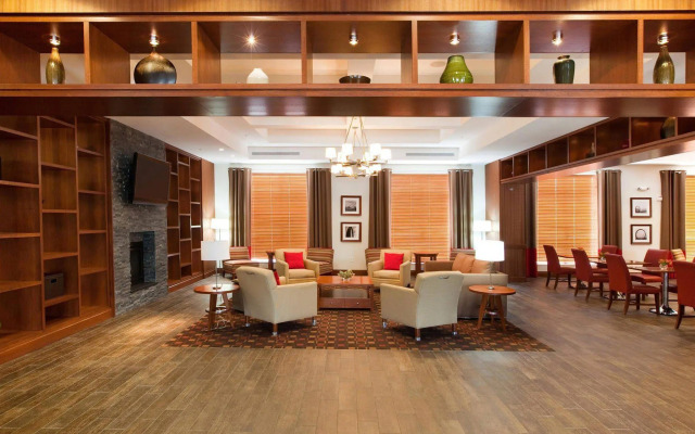 DoubleTree by Hilton Raleigh - Cary