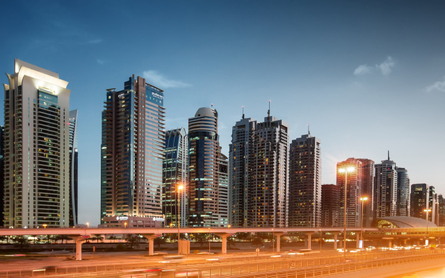 Pullman Dubai Jumeirah Lakes Towers - Hotel & Residence