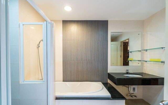 Phuket Villa Condominium by Lofty