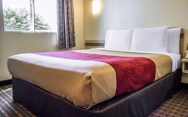 Econo Lodge Meadville