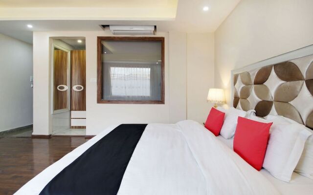 Townhouse OAK The Saffron Hotel