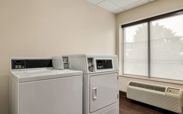 La Quinta Inn & Suites by Wyndham Memphis Wolfchase