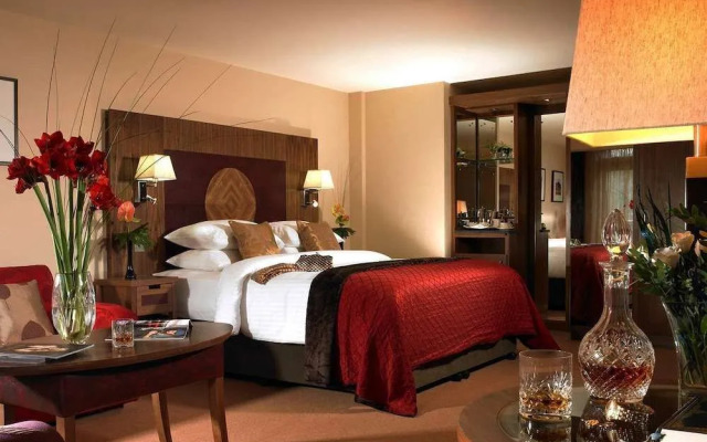 Westport Plaza Hotel