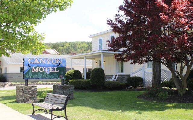 The Canyon Motel