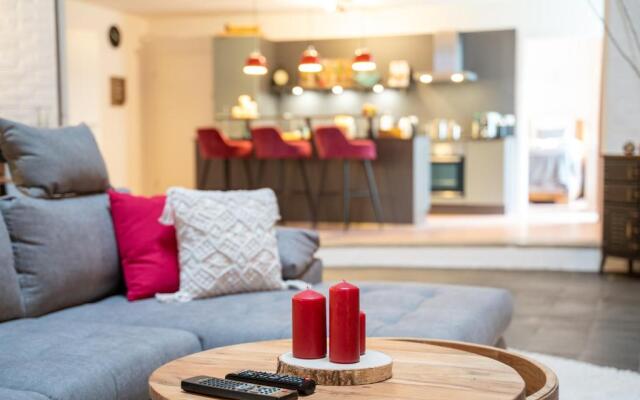 dreamcation - Wohnen in KIRCHE, 3D-Tour, Terrasse, BBQ, Küche, Kamin, 180qm