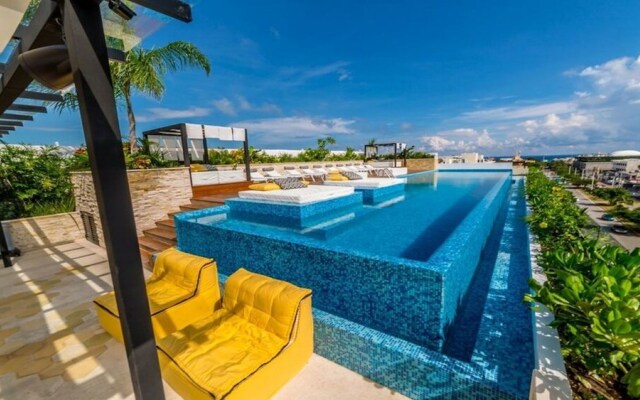 Modern Department With the Best Location, Skybar & Gym