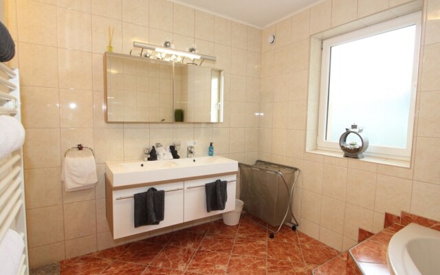 Cheerful Apartment In Oetz Tyrol Near Ski Area