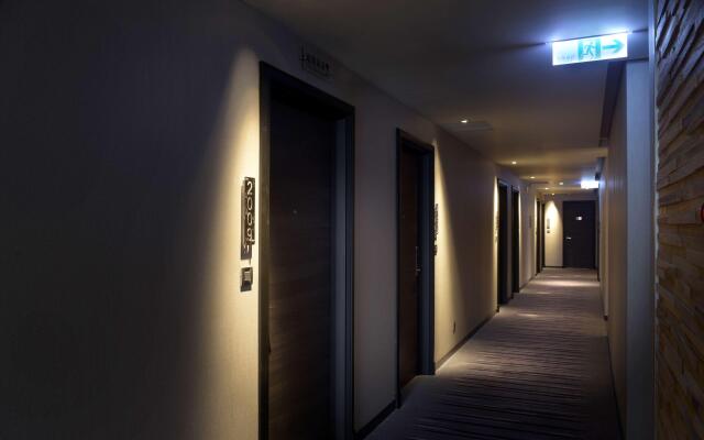 Golden Tulip Glory Fine Hotel