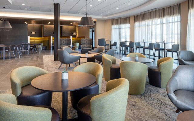 Courtyard Petaluma Sonoma County