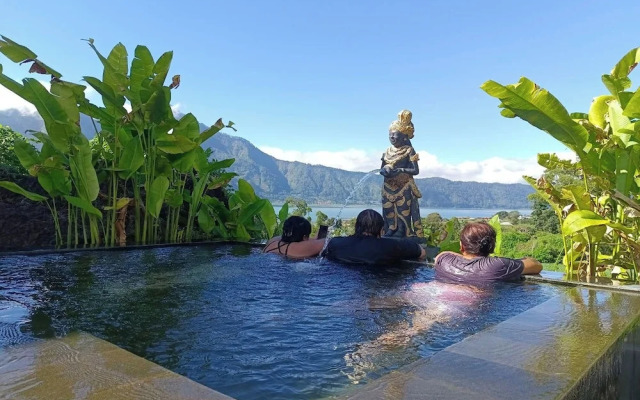 Onion Garden And Natural Hotspring