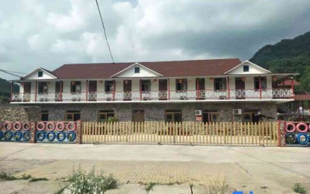 Zhoufu Manor