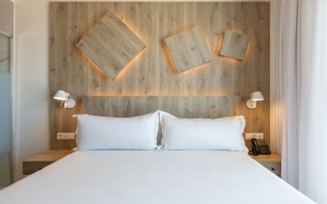 Senator Gandia Hotel