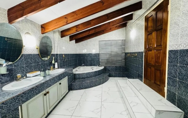 Villa Picasso - 2 Bed Villa