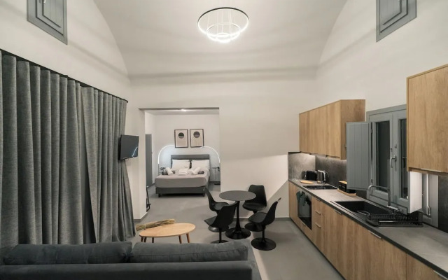 Uranides Luxury Suites