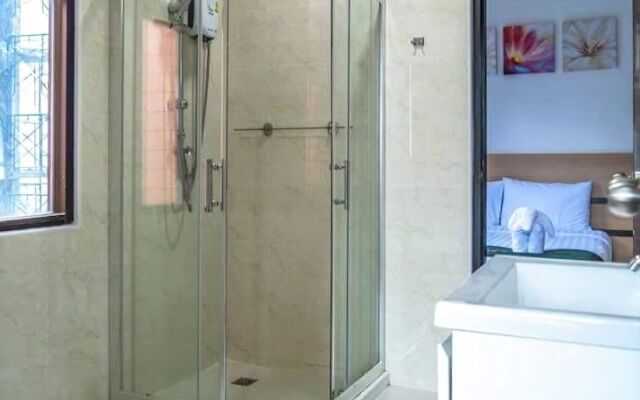 Naiharn Condominium Phuket