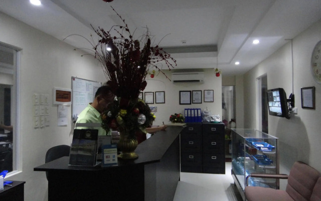 RedDoorz @ Grand Apartelle Hernan Cortes Cebu