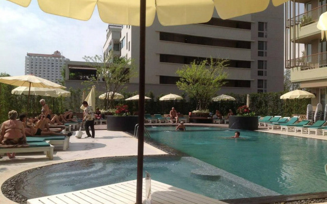 Long Beach Cha-Am Hotel