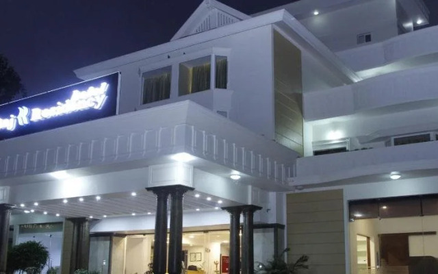 Hotel Raj Residency