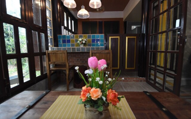 Flow Yoga CNX House