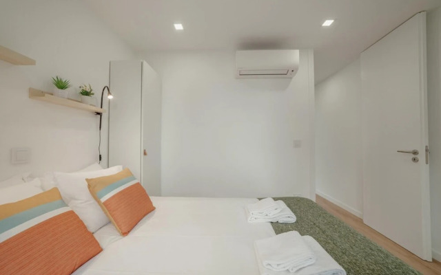 Courtyard Oporto Design Apartment L With Terrace