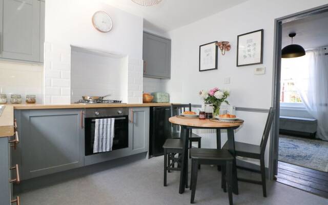 Lily Cottage