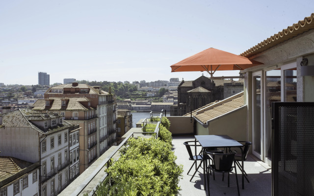 The Editory House Ribeira Porto Hotel