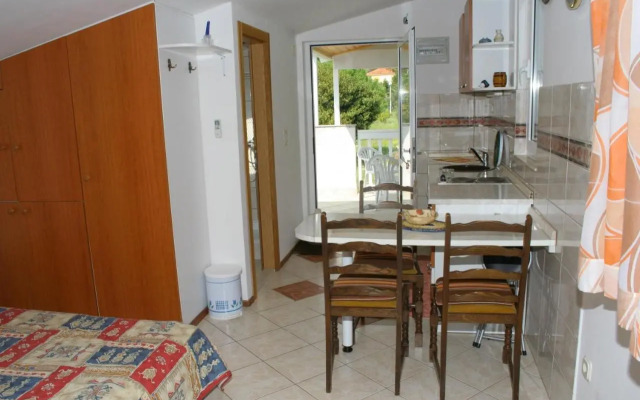 Apartments by the sea Zaostrog, Makarska - 2663