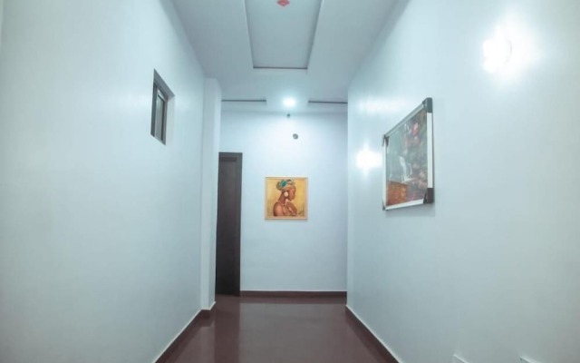 De Baylux Hotels & Suites